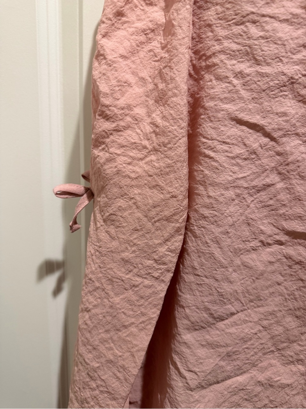 Women's Textured Tie-Sleeve Blouse in Blush Pink - Picture 4 of 8